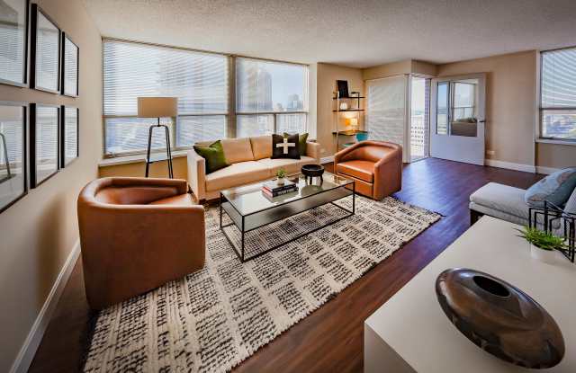 Riley Towers Apartments of Indianapolis Gallery 2