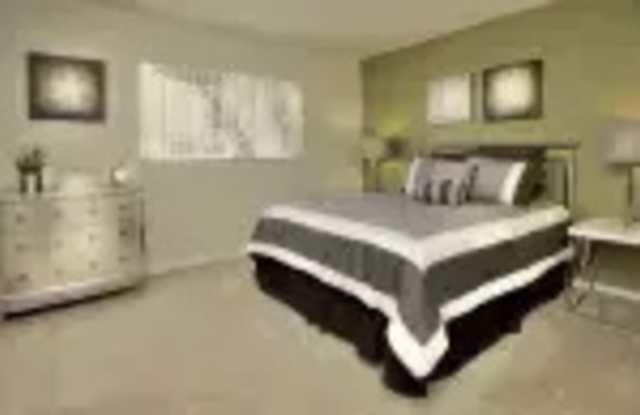 Creekside Gardens Gallery 2