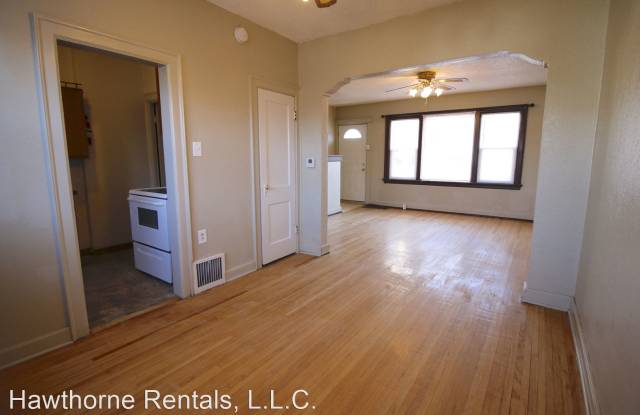 434 Belmont Avenue Gallery 3