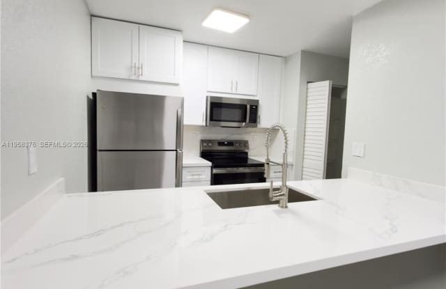 18206 Mediterranean Blvd photos photos