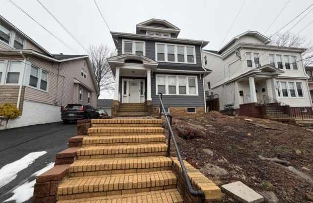 205 Chancellor Ave photos photos