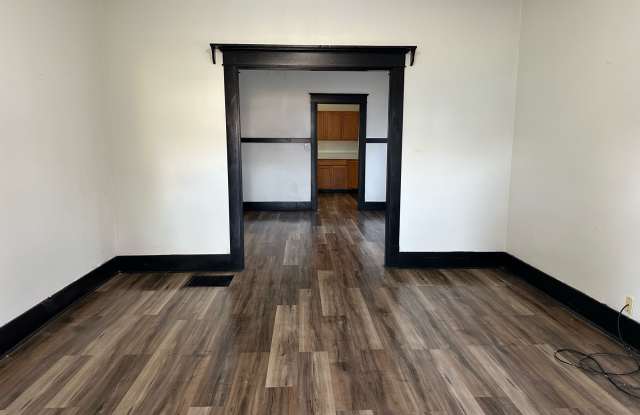 1618 Berry Boulevard - 1618 Berry Boulevard, Louisville, KY 40215