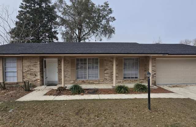 2314 OAKDALE Drive E - 2314 Oakdale Drive East, Lakeside, FL 32073