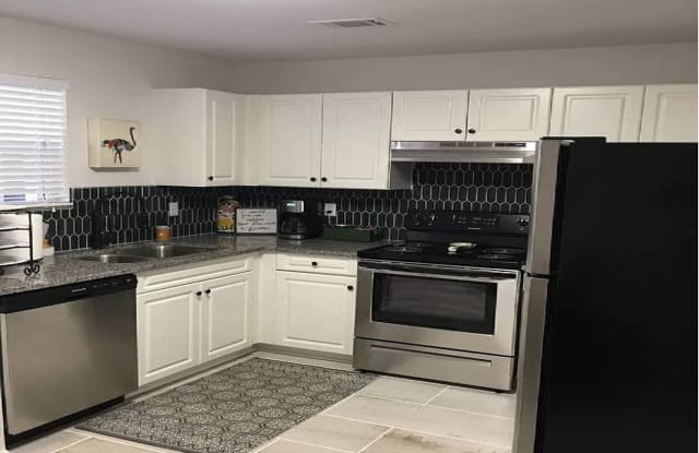 101 Lilli Lane - 101 Lilli Ln, Woodstock, GA 30188