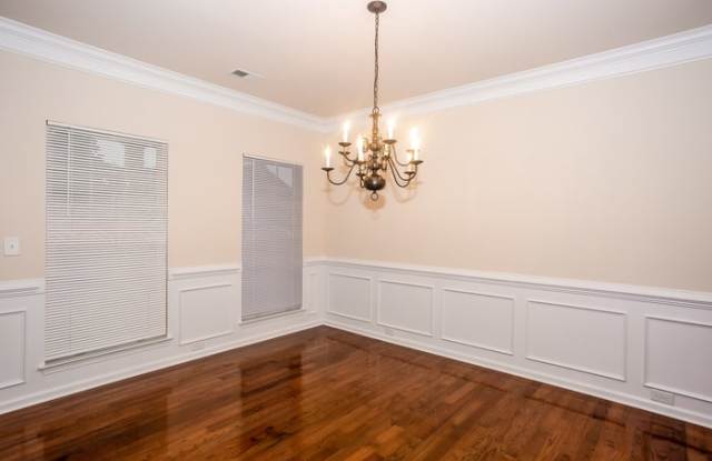 11522 Warfield Avenue Gallery 4