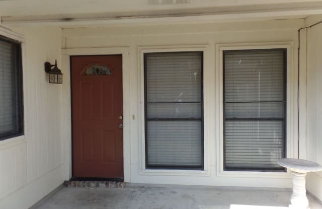 106 Waterford - 106 Waterford Dr, Victoria, TX 77901