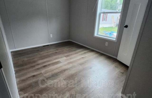 13 Austin Dr. Gallery 4
