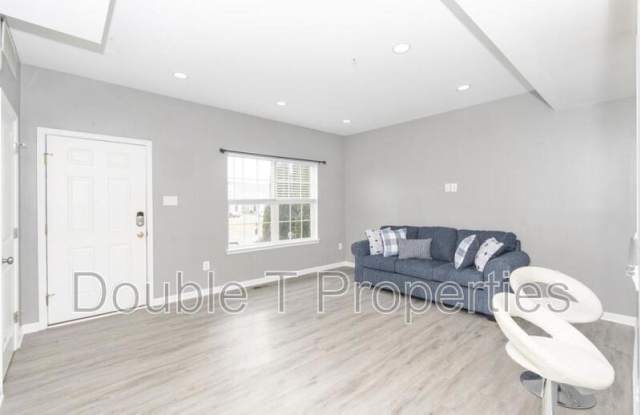1841 Graymount Way Gallery 3