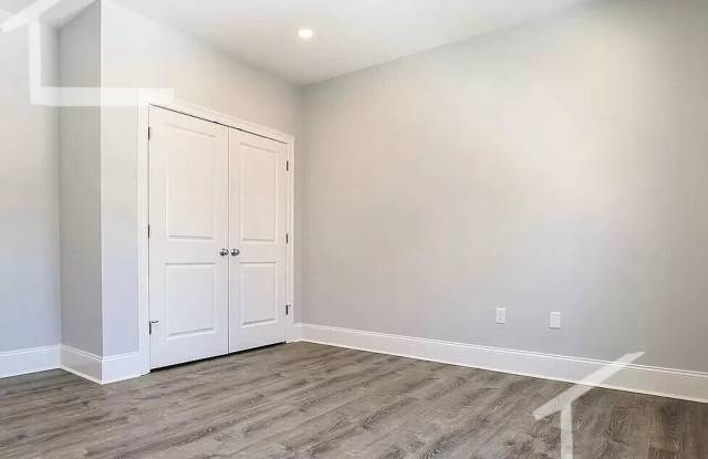 Charming 2 Bedroom-No Broker Fee photos photos