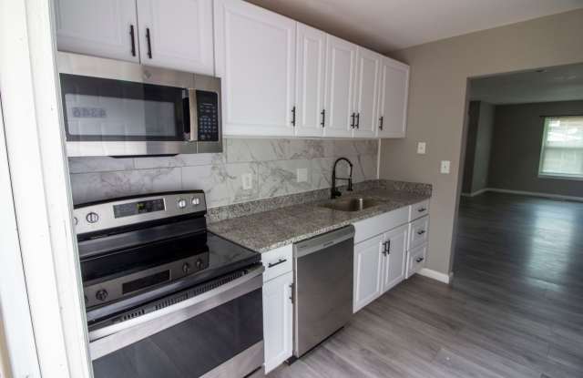 4346 Swan Ave photos photos