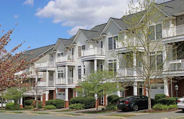 Pet-Friendly Pavilions at Pantops Townhome - 2295 Whittington Drive, Pantops, VA 22911