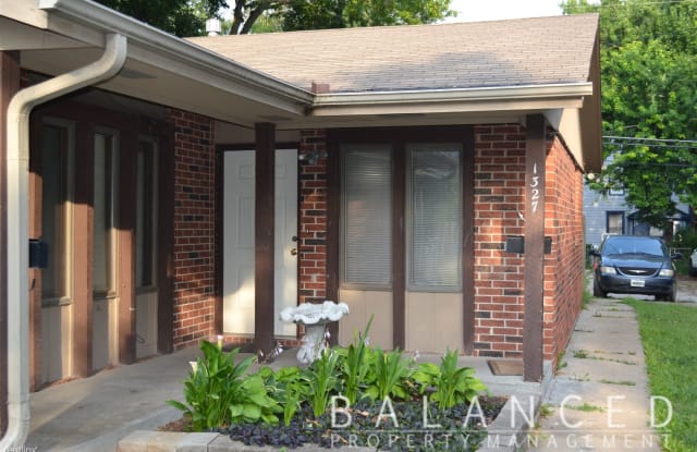 1327 SW Washburn Ave - 1327 Southwest Washburn Avenue, Topeka, KS 66604