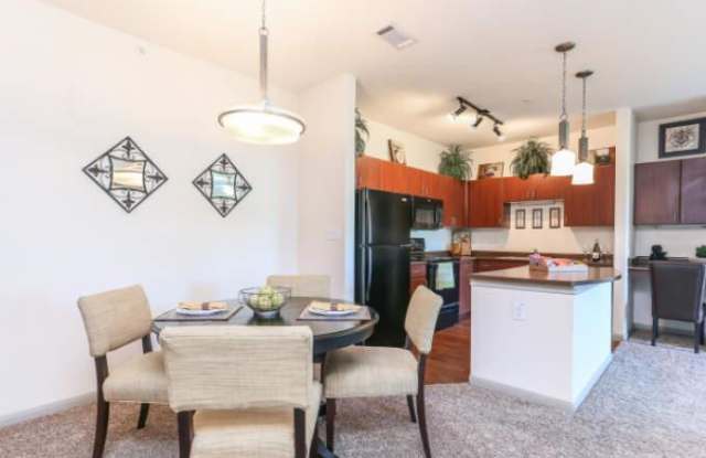 12864 Center Lake Dr Gallery 3