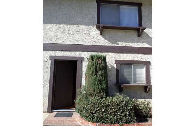 564 E Cypress Street Gallery 2