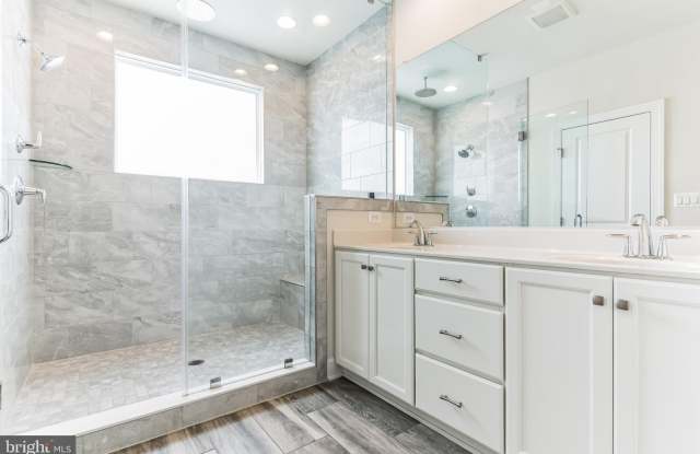 42301 ASHMEAD TERRACE photos photos