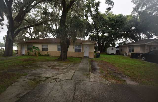 2 Bedrooms, 1 Bath Duplex For Rent at 512 Oshea Ct #A, FL 33823. photos photos
