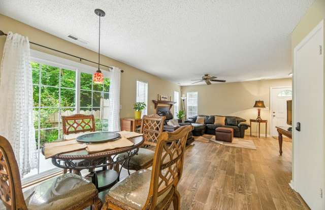 4409 Segovia Court - 1 Gallery 3
