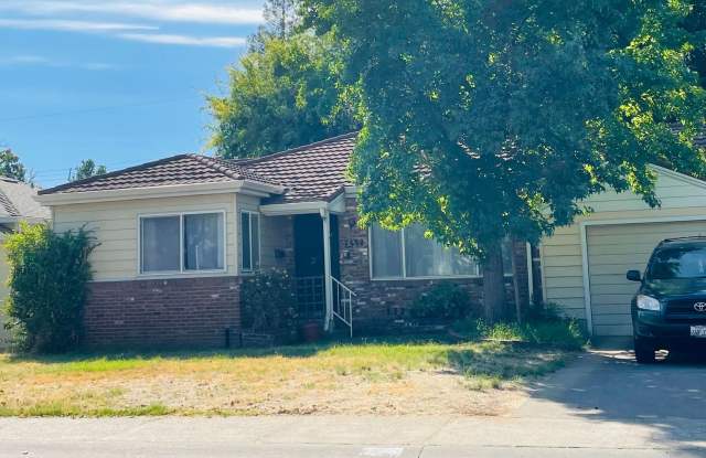 3 bed /2 bath home in East Sac photos photos