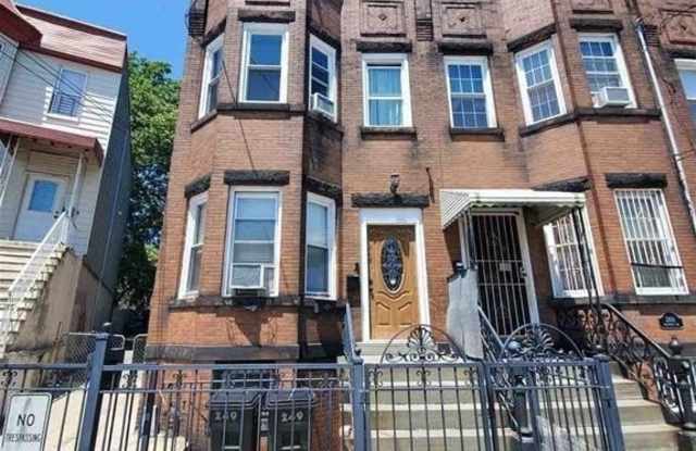 249 ARLINGTON AVE - 249 Arlington Avenue, Jersey City, NJ 07305