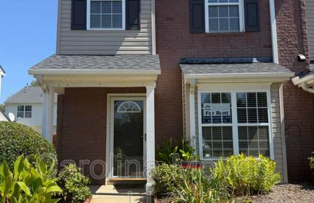 733 Rock Hill Court Gallery 1