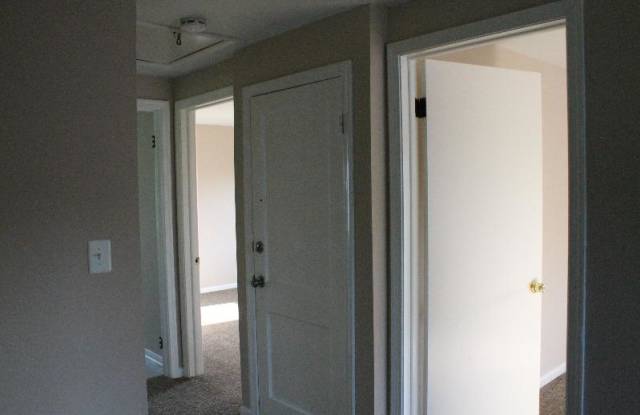6029 Alta Avenue - 2, 2nd Floor Gallery 4