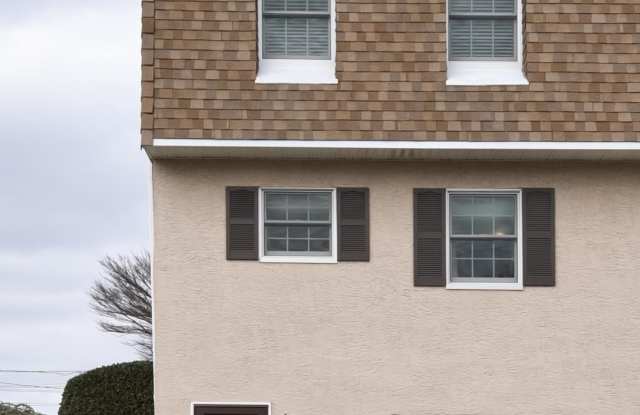 500 MAPLE STREET - 500 Maple Street, Conshohocken, PA 19428