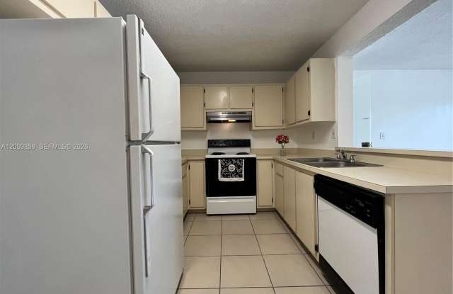 250 W Palm Cir W photos photos
