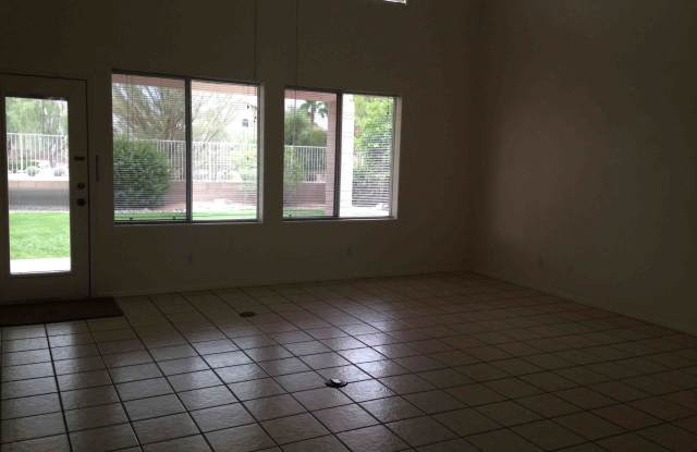 3264 W STEPHENS Place Gallery 4