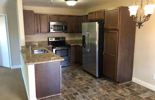Single Level Rancho Bernardo Condo For Lease - Two Bedroom Suite Gallery 4