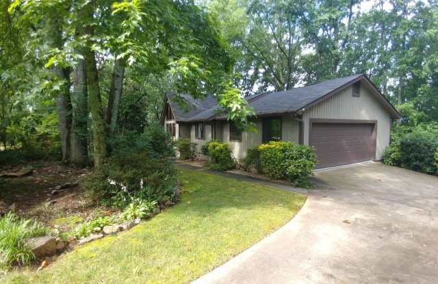1832 Tree Top Court Gallery 2