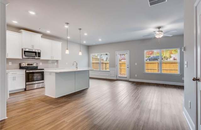 500 Rockfern Court Gallery 2