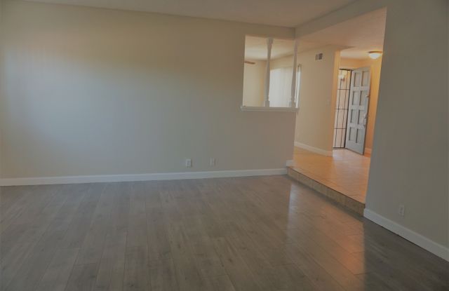 15772 Las Nubes Street Gallery 4