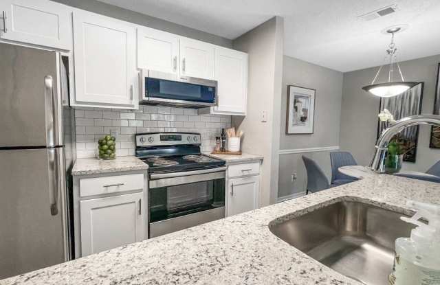 1 Park Central Apartments photos photos