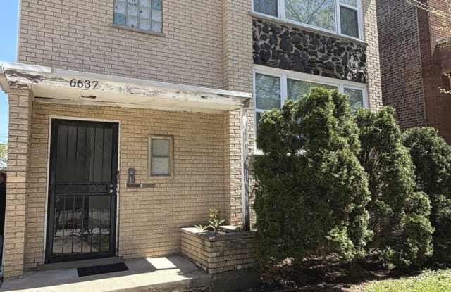 6637 S Whipple Street photos photos