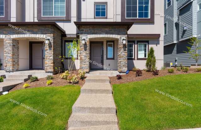 3 Bedroom 2.5 Bathroom Stunner with Covered Patio and Attached Garage in River Terrace Town Center - 16675 Southwest Jean Louise Road, Tigard, OR 97224
