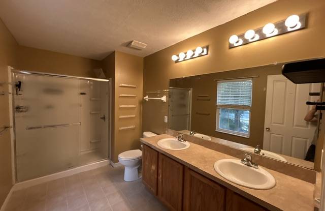 9157 Walker Park Drive Gallery 4