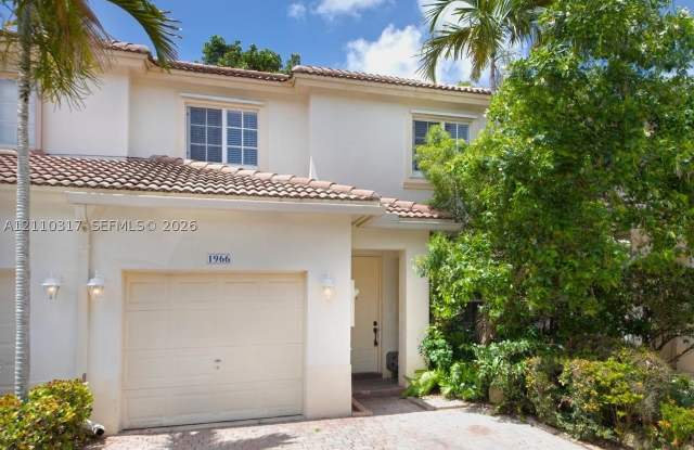 1966 NW 79th Ter Gallery 2