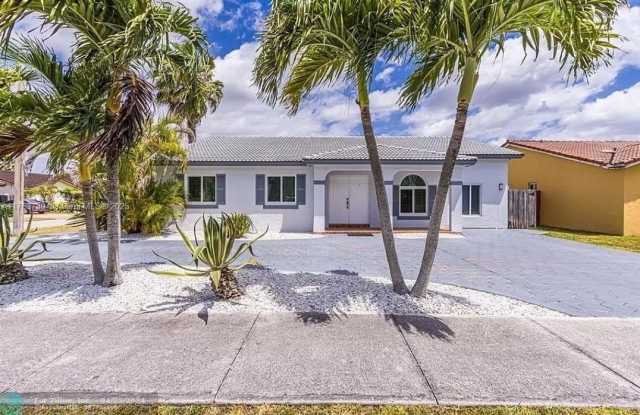 15437 SW 179th Ter - 15437 Southwest 179th Terrace, Richmond West, FL 33187
