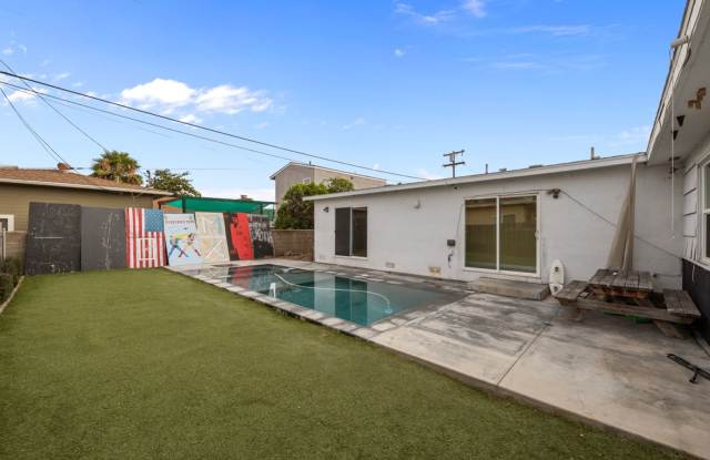6233 Dorothy Drive Gallery 1
