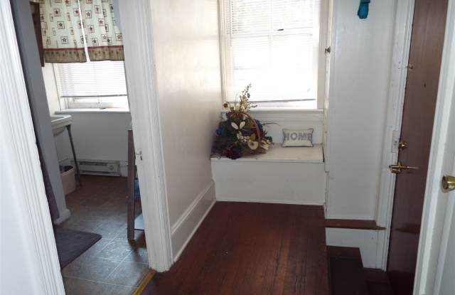 22 S Market St Apt 202 Gallery 2