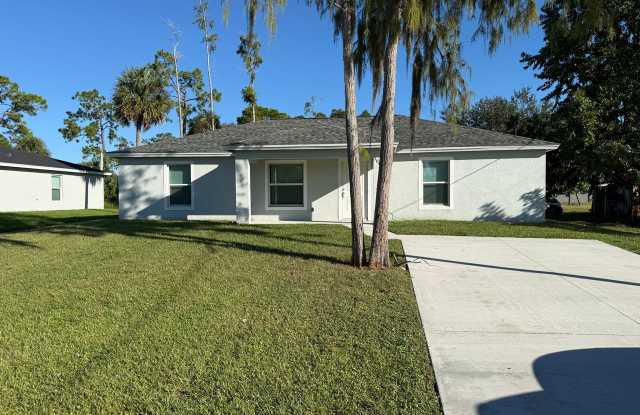 3003 Harvard Cir - 3003 Harvard Circle, Port LaBelle, FL 33935