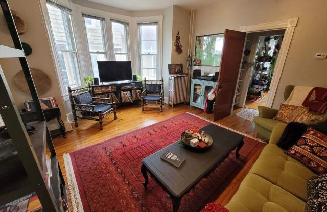 3644 Roland Ave photos photos