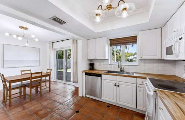 239 SE 34th Avenue, Boynton Beach, FL 33435 photos photos