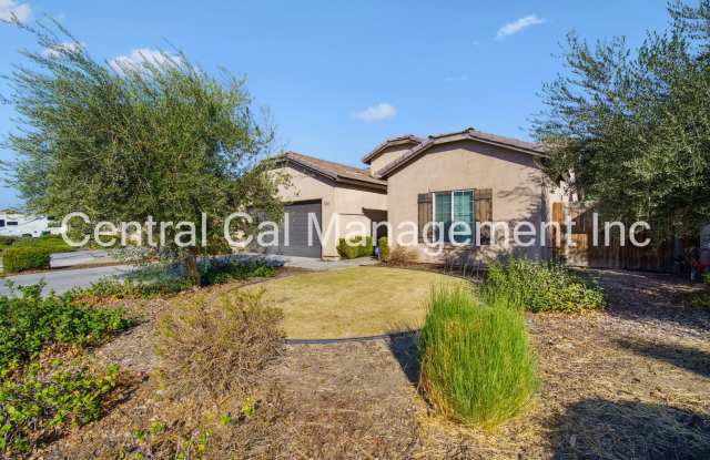 3 Bedroom/2 Bath Home in the Southwest - $2395 Per Month! Gallery 3