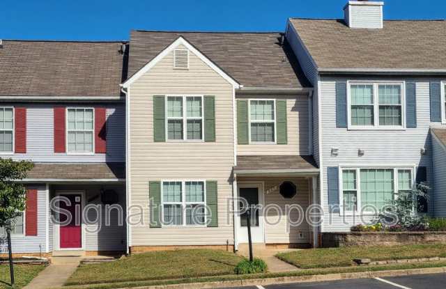 207 Heritage Commons Dr Gallery 1