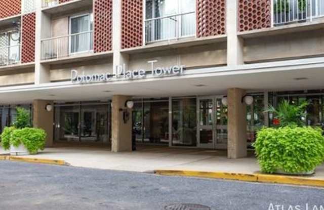 Spacious Efficiency with Modern Amenities, SW Waterfront Location, Fitness Room, Pool and Concierge Service photos photos
