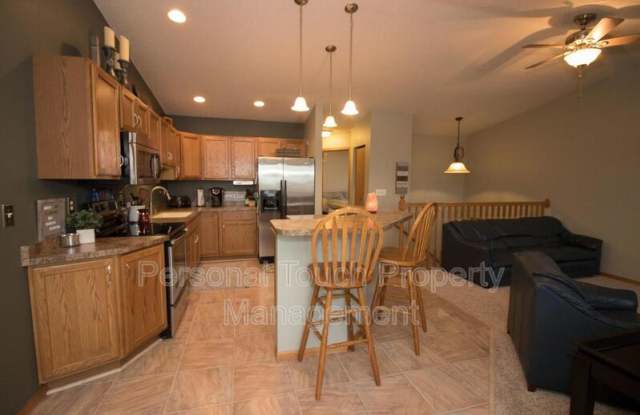 1060 41st Ave W photos photos