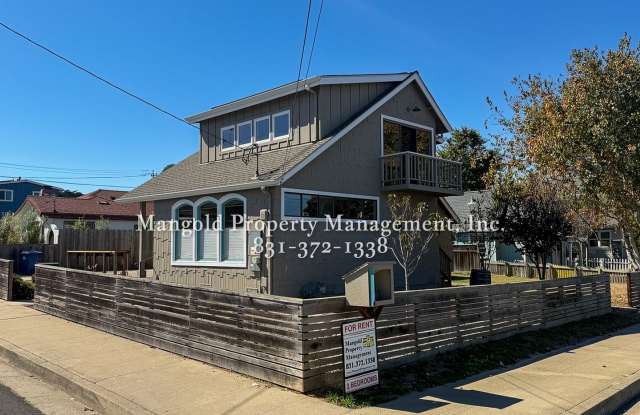 3 Bedroom + Bonus Room | 3 Bathroom | Two-Story Home | Large Yard | Solar Gallery 4