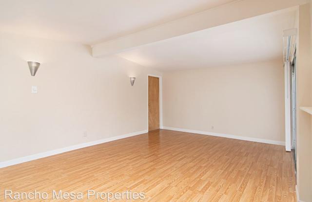 4892 Doliva Drive Gallery 3