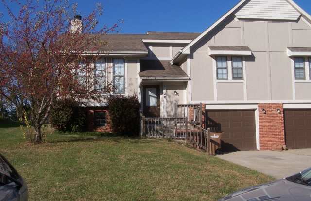 1120 Ridgeway Dr Gallery 2